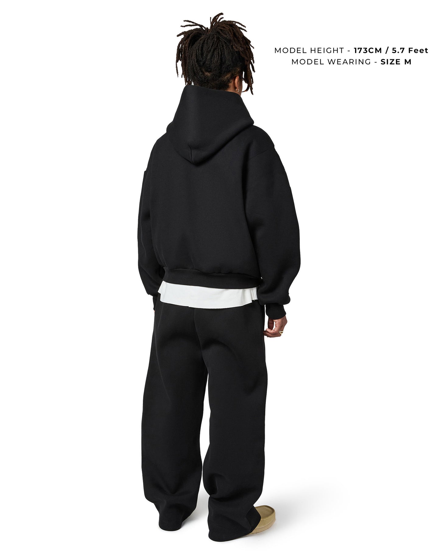 SOLID ZIPPER | RELAXED FIT